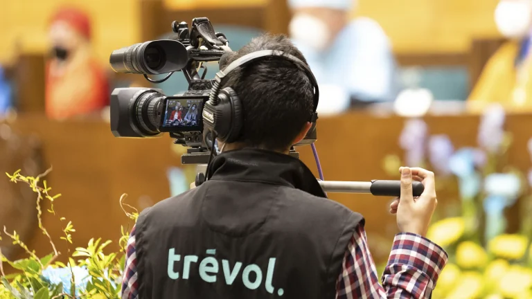 Retransmisión vía streaming. Realización multicámara. Realización en directo.